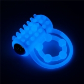 Голубое, светящееся в темноте виброкольцо Lumino Play Vibrating Penis Ring - Lovetoy - в Ачинске купить с доставкой