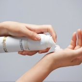 Массажная пена Fizzy Massage Foam - 150 мл. - YESforLOV - купить с доставкой в Ачинске