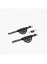 Черные кожаные наручники с клепками, кольцами и золотистой фурнитурой - Crazy Handmade - купить с доставкой в Ачинске