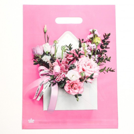 Розовый пакет с цветочным принтом и вырубной ручкой (40х31 см) - Сима-Ленд - купить с доставкой в Ачинске