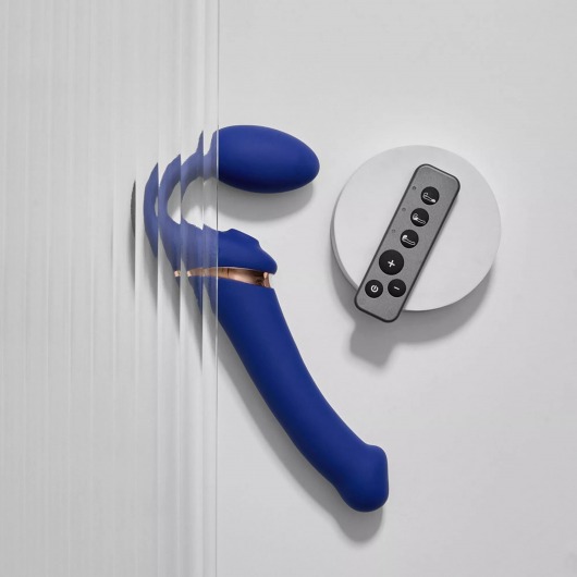 Синий безремневой страпон Multi Orgasm Bendable Strap-On size L с клиторальной стимуляцией - Strap-on-me - купить с доставкой в Ачинске